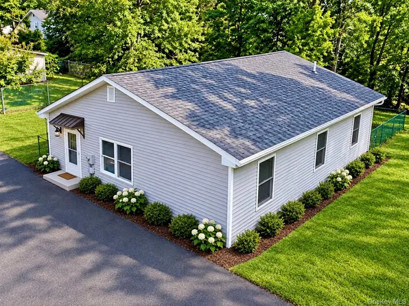 30 Reservoir Road, Middletown, NY 10940