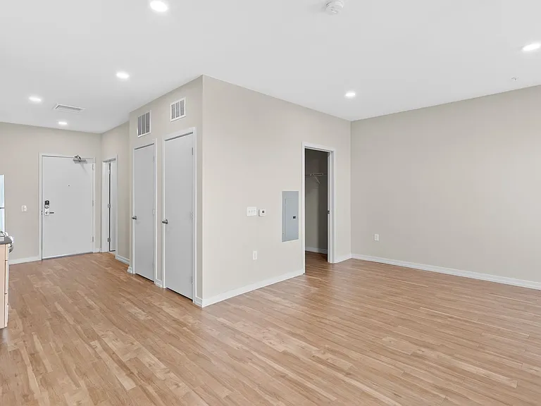 The Keystone Apartments — Photo 64