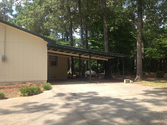 5th image of 846 N Lake Dr