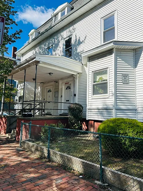 2 bed, 750 sqft, $2,900 — Photo 3
