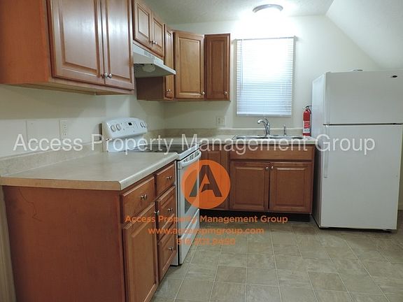 3rd image of 1322 Hotop Ave APT B
