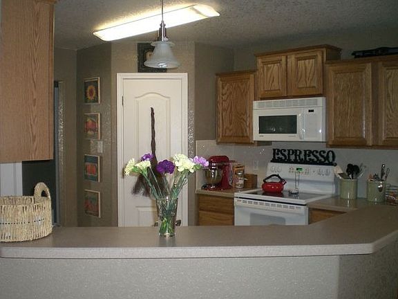 5th image of 6004 Alexus Dr
