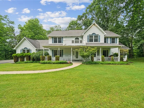 4751 Millstream Ct, Murrysville, PA 15668