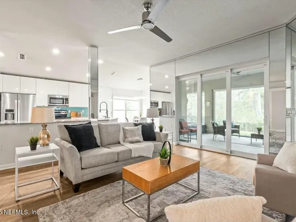 9259 SUNRISE BREEZE Circle, Jacksonville, FL 32256