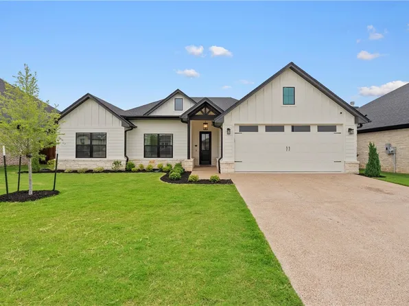 10433 Fallen Leaf Dr, Waco, TX 76712