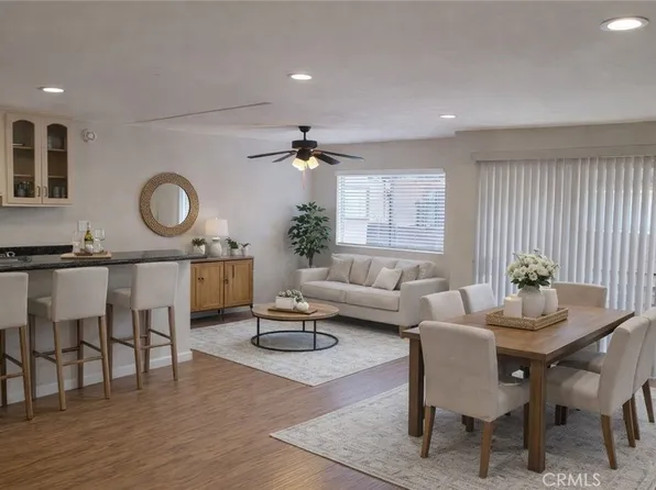 5403 Newcastle Ave APT 12, Encino, CA 91316