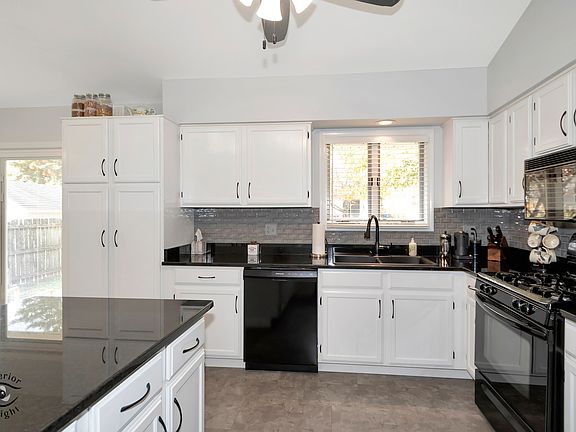 4th image of 529 N Jackson Ave