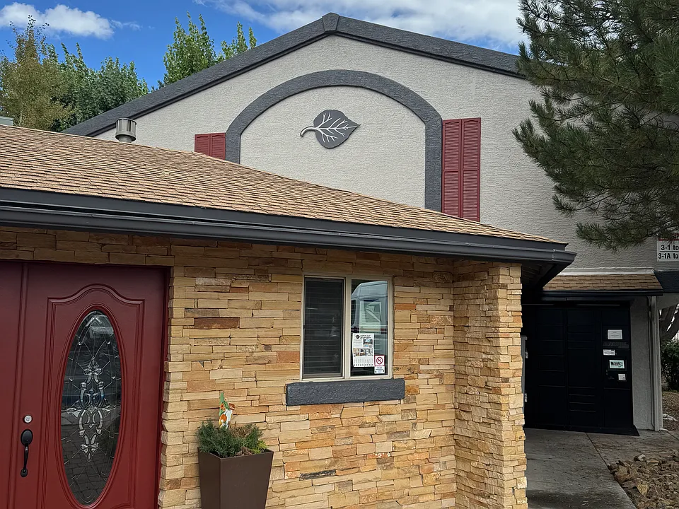 Aspen Leaf Apartments
