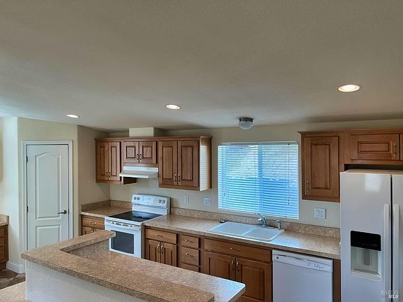 5th image of 4141 Fisher Lake Drive