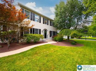 6174 Domarray St, Coopersburg, PA 18036