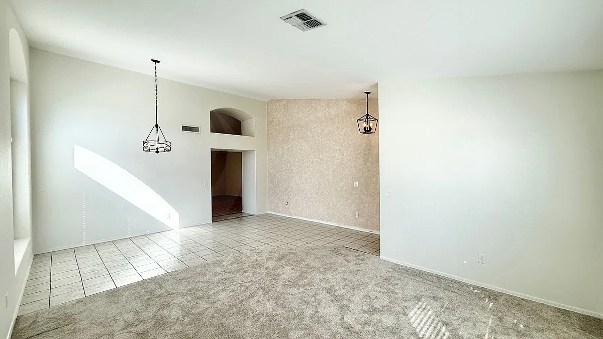 4 bed, 2.0 bath, 1972 sqft, $3,250 — Photo 4