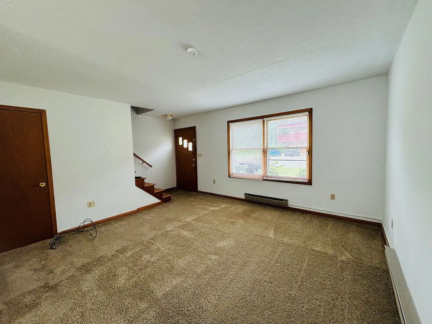 2 Bedroom 1 Bath Townhouse — Photo 4