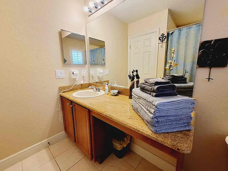 3235 Calabria Ave — Photo 19