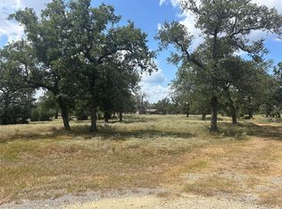 2238 Flash Cir, Luling, TX 78648