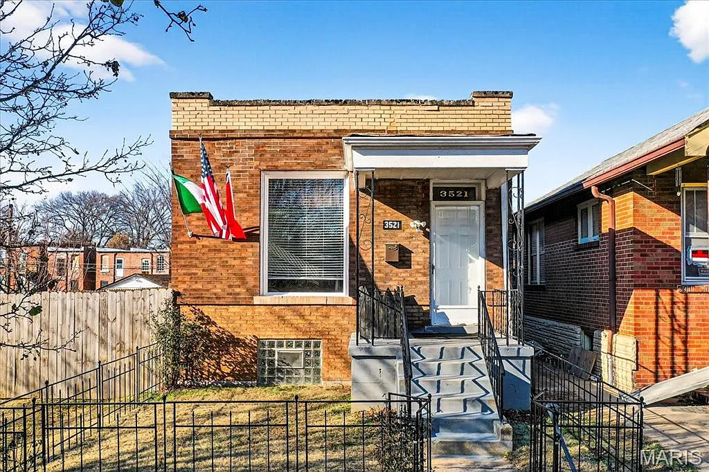 3521 Michigan Ave photo 1