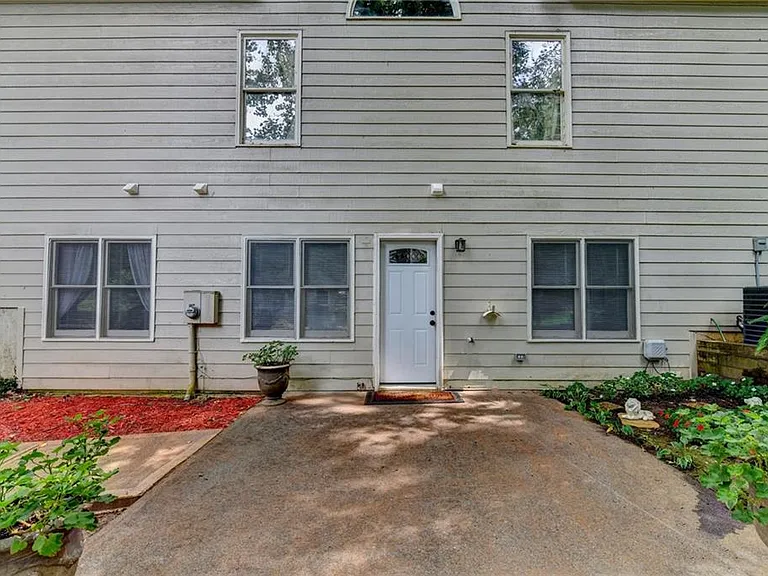 3260 Wood Springs Trce — Photo 3