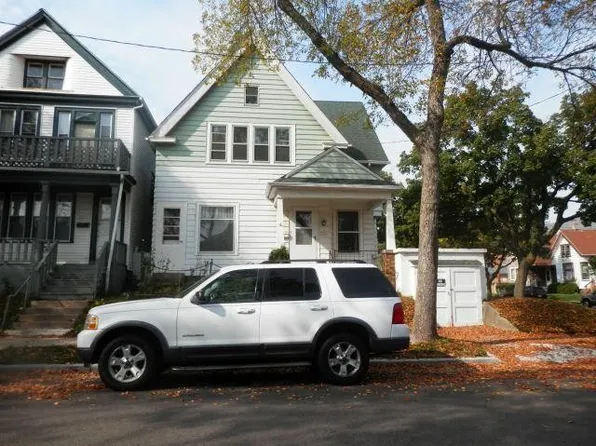 1205 S 24th St, Milwaukee, WI 53204