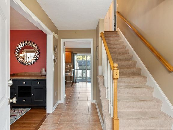 4th image of 4 Fatima Ln
