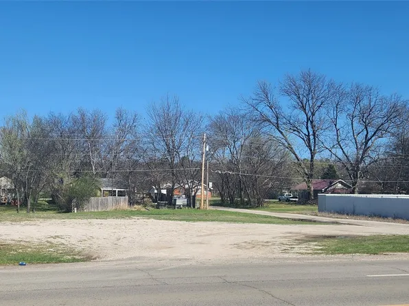 1500 W Main St, Henryetta, OK 74437