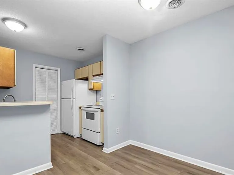 1211 Metze Rd #H4 — Photo 3
