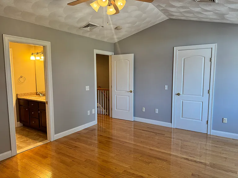 1 Santini St #J — Photo 6