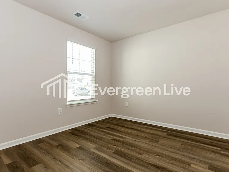 2255 Courtina Way — Photo 10