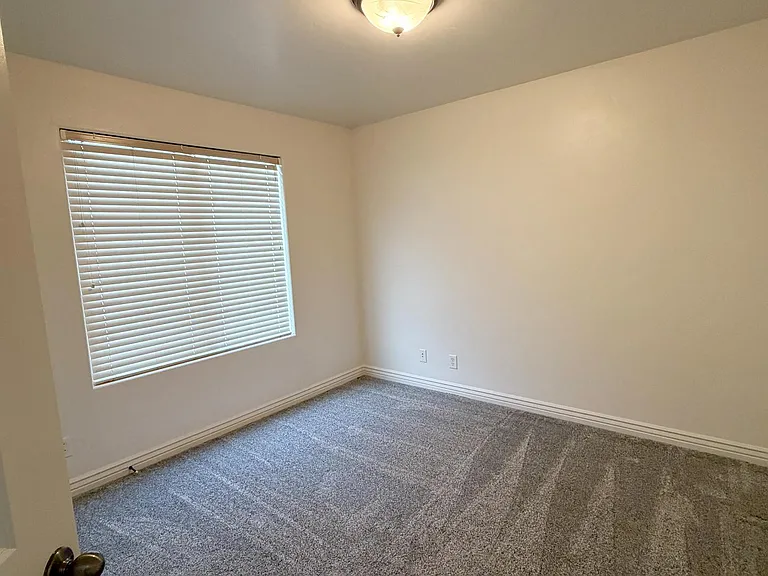 Unit Photo