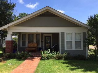 209 E Merritt St, Marshall, TX 75670