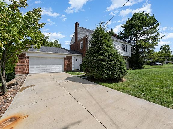 2nd image of 2646 Sheridan Dr