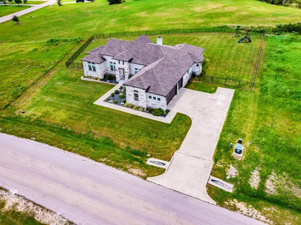 147 Hope St, Kyle, TX 78640