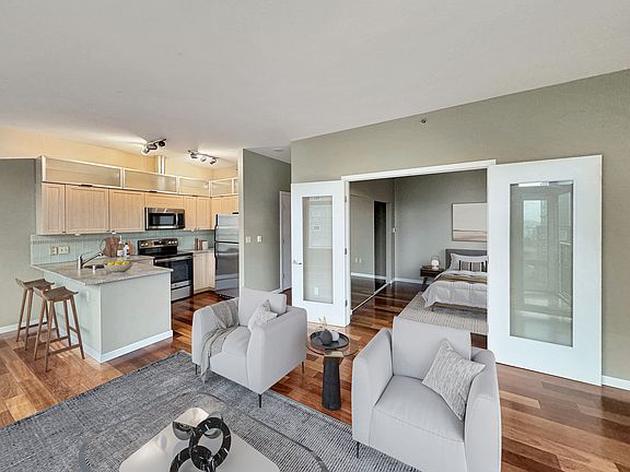 5th image of 2717 Western Ave #6010