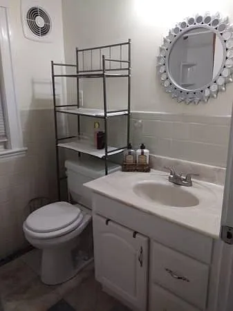 1 bed, 200 sqft, $1,200 — Photo 4
