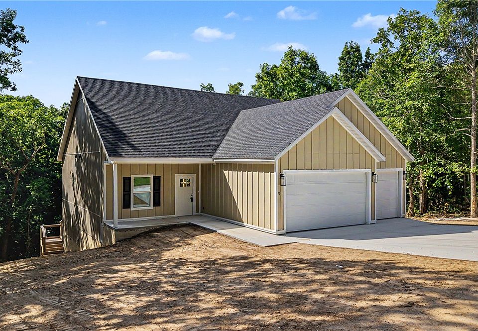 1st image of 9 Aberdeen Cir