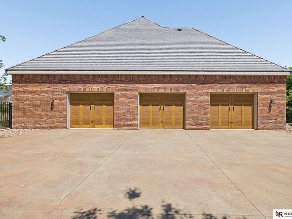 4th image of 6525 Rolling Hills Ct