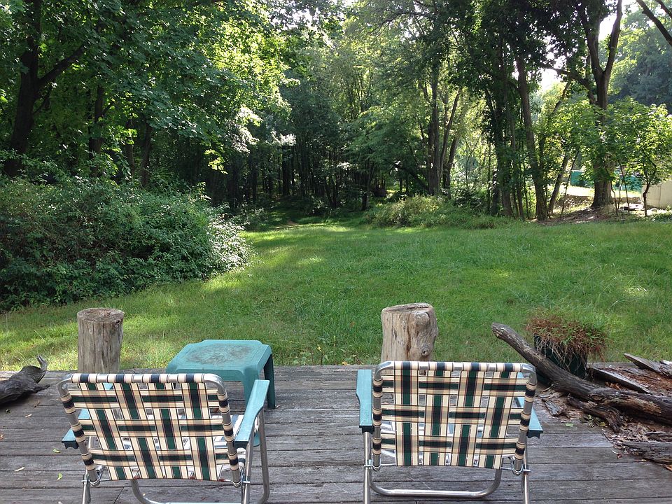 Rear deck and yard