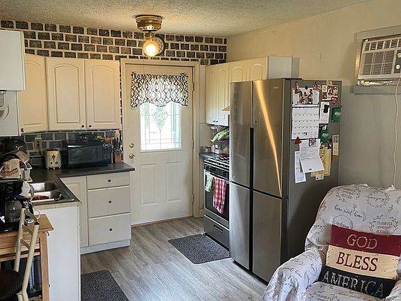 3rd image of 207 Bailey Chapel Rd