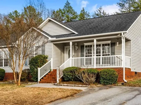 23 Thomasville High Dr, Thomasville, NC 27360