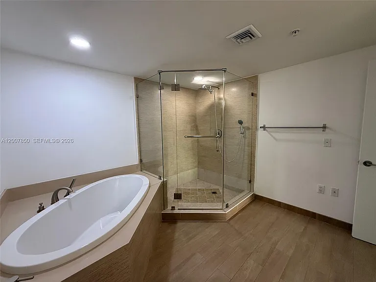 7930 East Dr #1607 — Photo 20