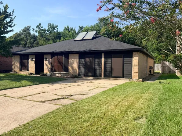 12727 Fern Forest Dr, Houston, TX 77044