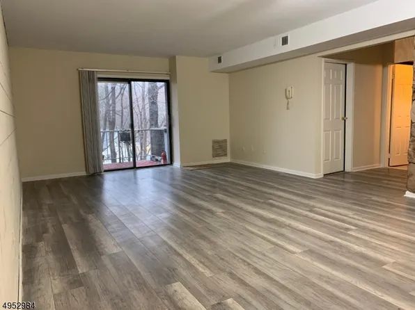 221 Ringwood Ave APT A-5, Pompton Lakes, NJ 07442