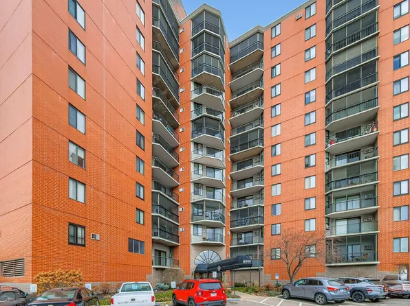 6500 Woodlake Dr APT 401, Richfield, MN 55423