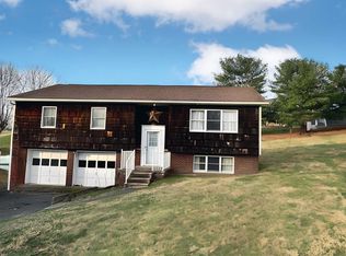 101 Haroldland Dr, Grafton, WV
