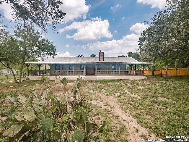 1st image of 1824 Medina Cir