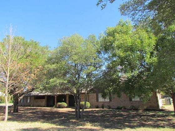1st image of 245 Oak Creek Cir
