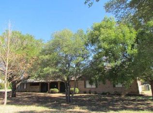 245 Oak Creek Cir, Mc Gregor, TX 76657