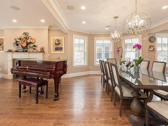 3rd image of 77 Kenwood St #77