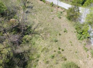 122 Nelson Ln, Jacksboro, TN 37757