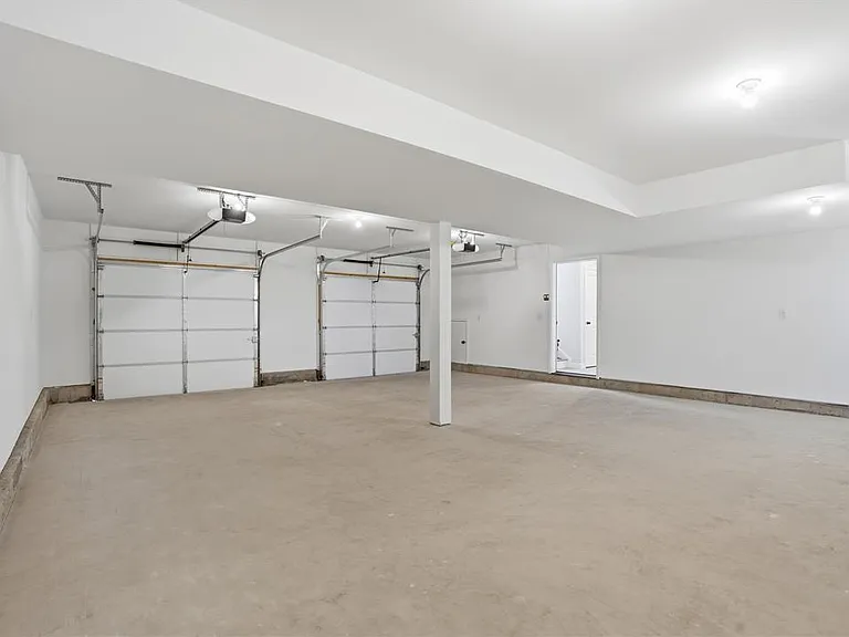 2905 Roosevelt St — Photo 48