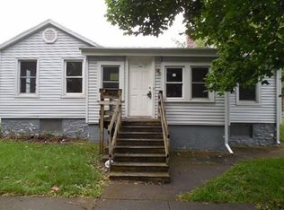 368 S 3rd Ave, Kankakee, IL 60901
