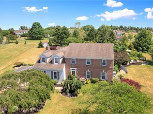 2127 Hayfield Ct, Fogelsville, PA 18051